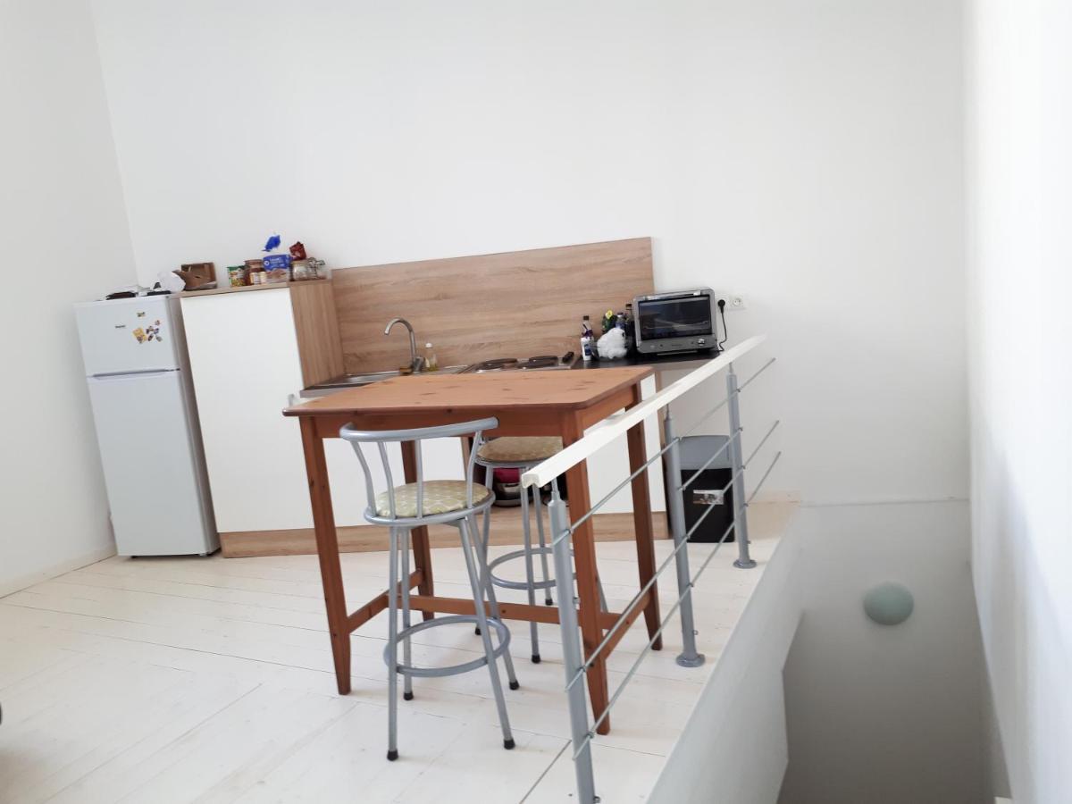 Appartement En Duplex Viviers Экстерьер фото