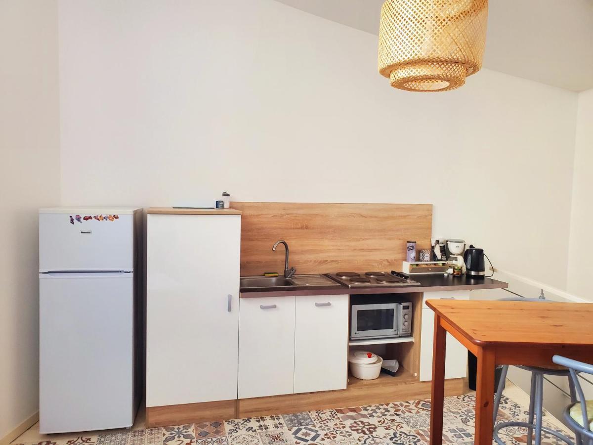 Appartement En Duplex Viviers Экстерьер фото